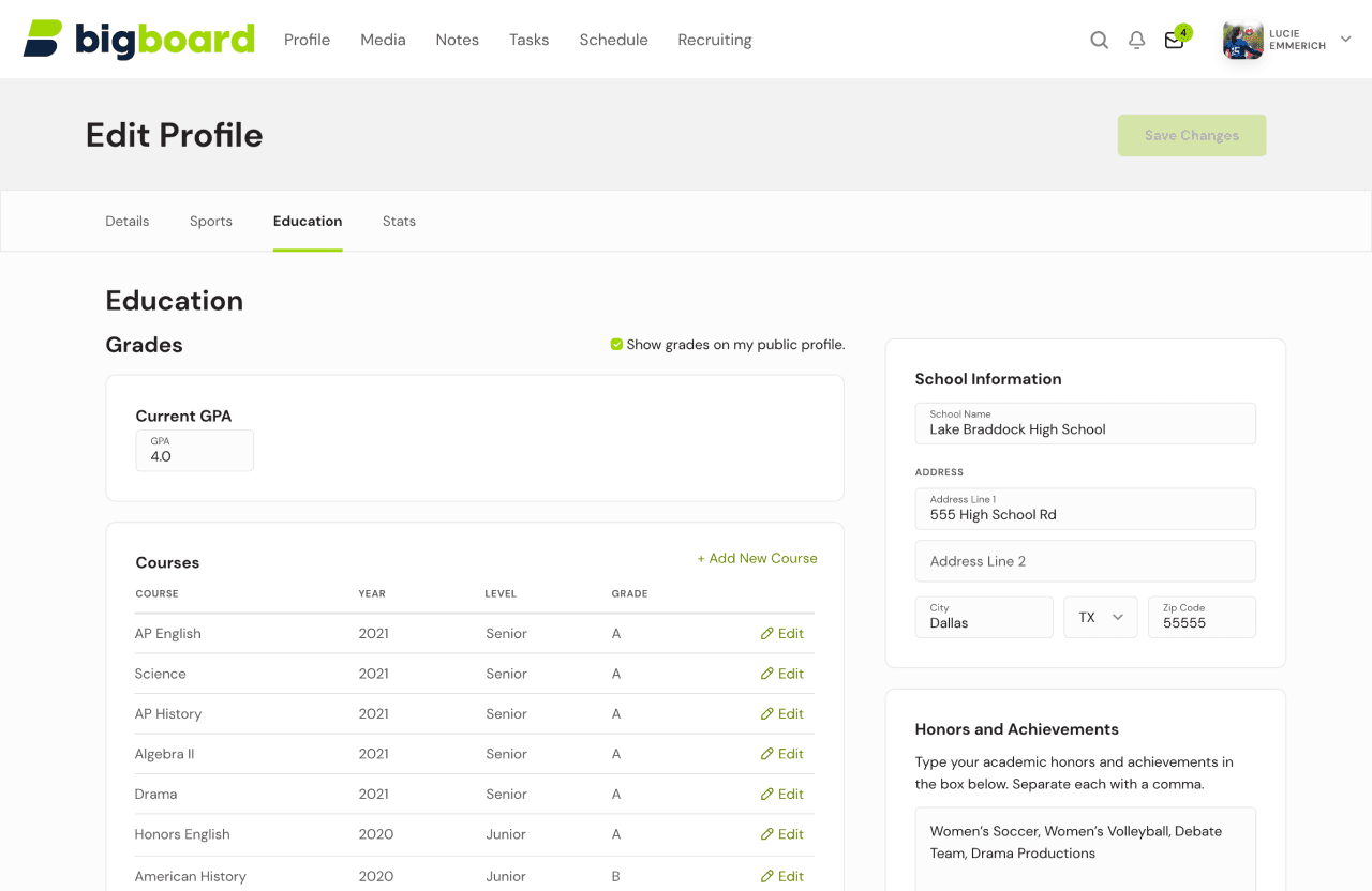 The education screen, where users show grades, honors and other details.